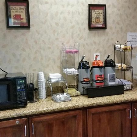 Days Inn & Suites By Wyndham Ванкувер Екстер'єр фото