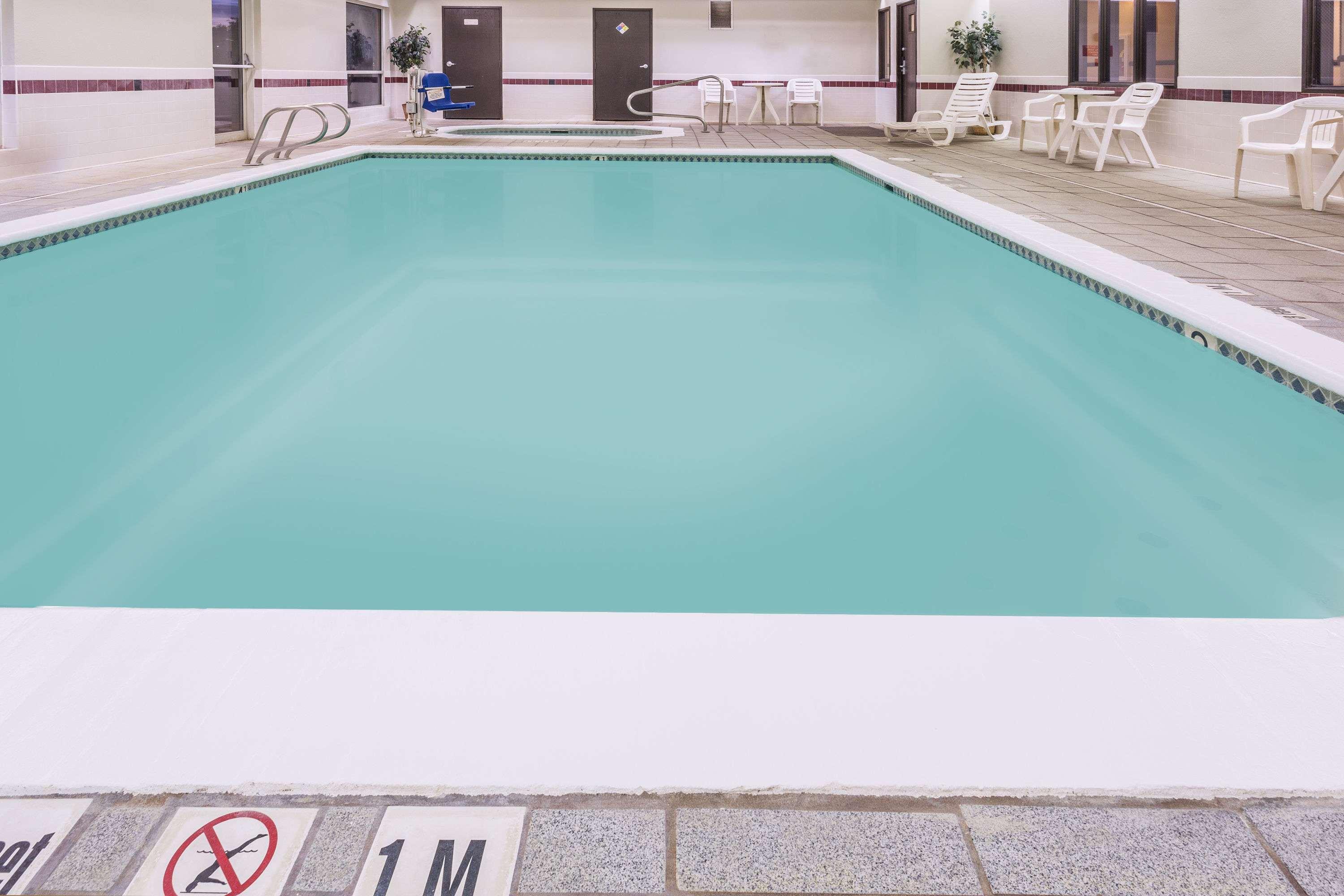Days Inn & Suites By Wyndham Ванкувер Екстер'єр фото