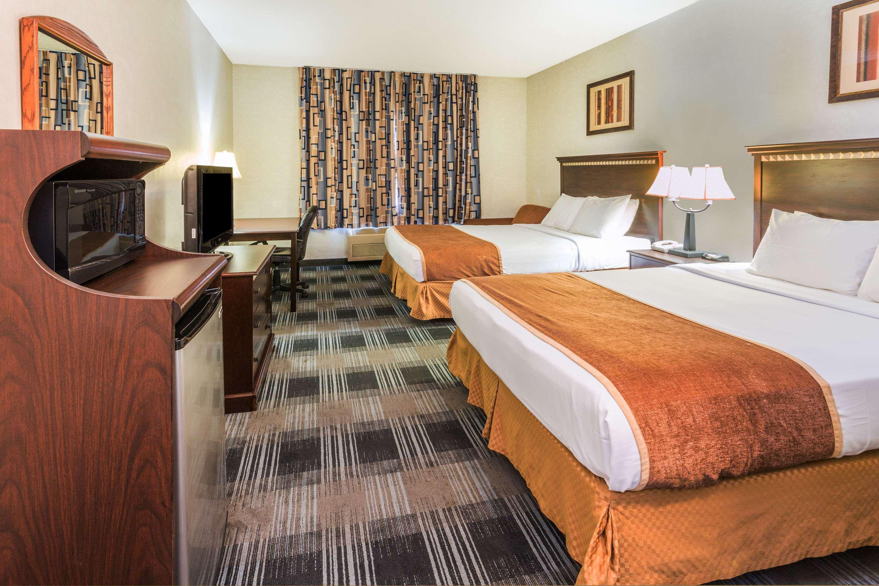 Days Inn & Suites By Wyndham Ванкувер Екстер'єр фото