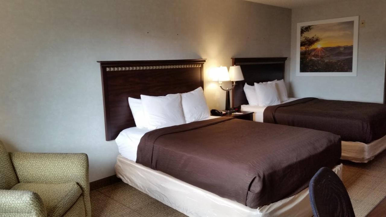 Days Inn & Suites By Wyndham Ванкувер Екстер'єр фото